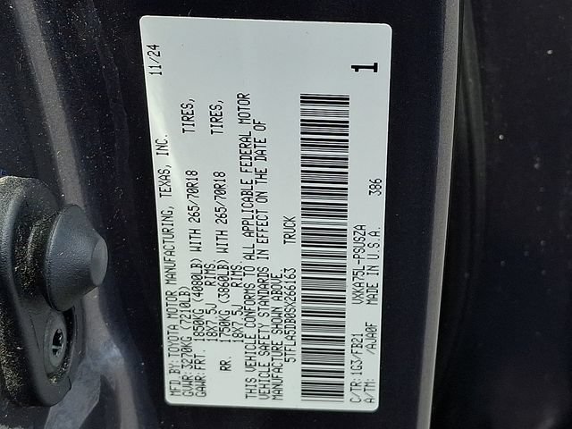 Used 2025 Toyota Tundra SR5 w/ SR5 Convenience Package AWD/4WD image 27