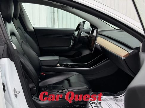 Used 2018 Tesla Model 3 Long Range AWD/4WD image 17