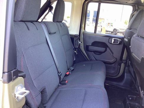 New 2025 Jeep Wrangler Rubicon w/ XTREMEE 35" Tire Package image 33