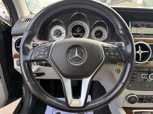 Used 2013 Mercedes-Benz GLK 350 4MATIC image 15