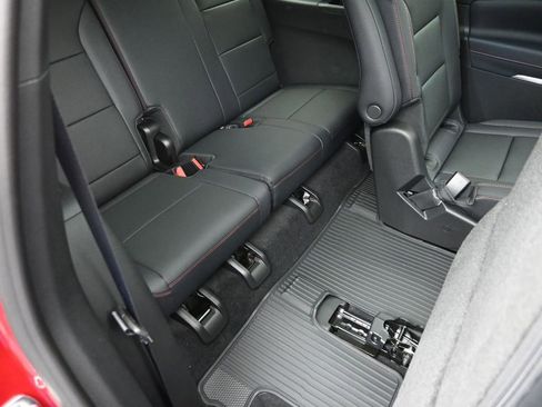 New 2026 Chevrolet Traverse Z71 w/ Driver Confidence Package image 10