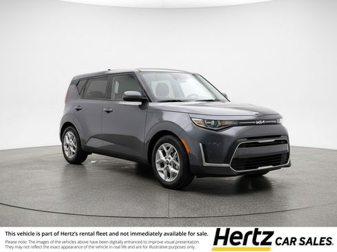 Used 2025 Kia Soul LX w/ LX Technology Package FWD image 1