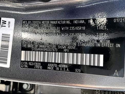 Used 2021 Toyota Highlander XLE image 34