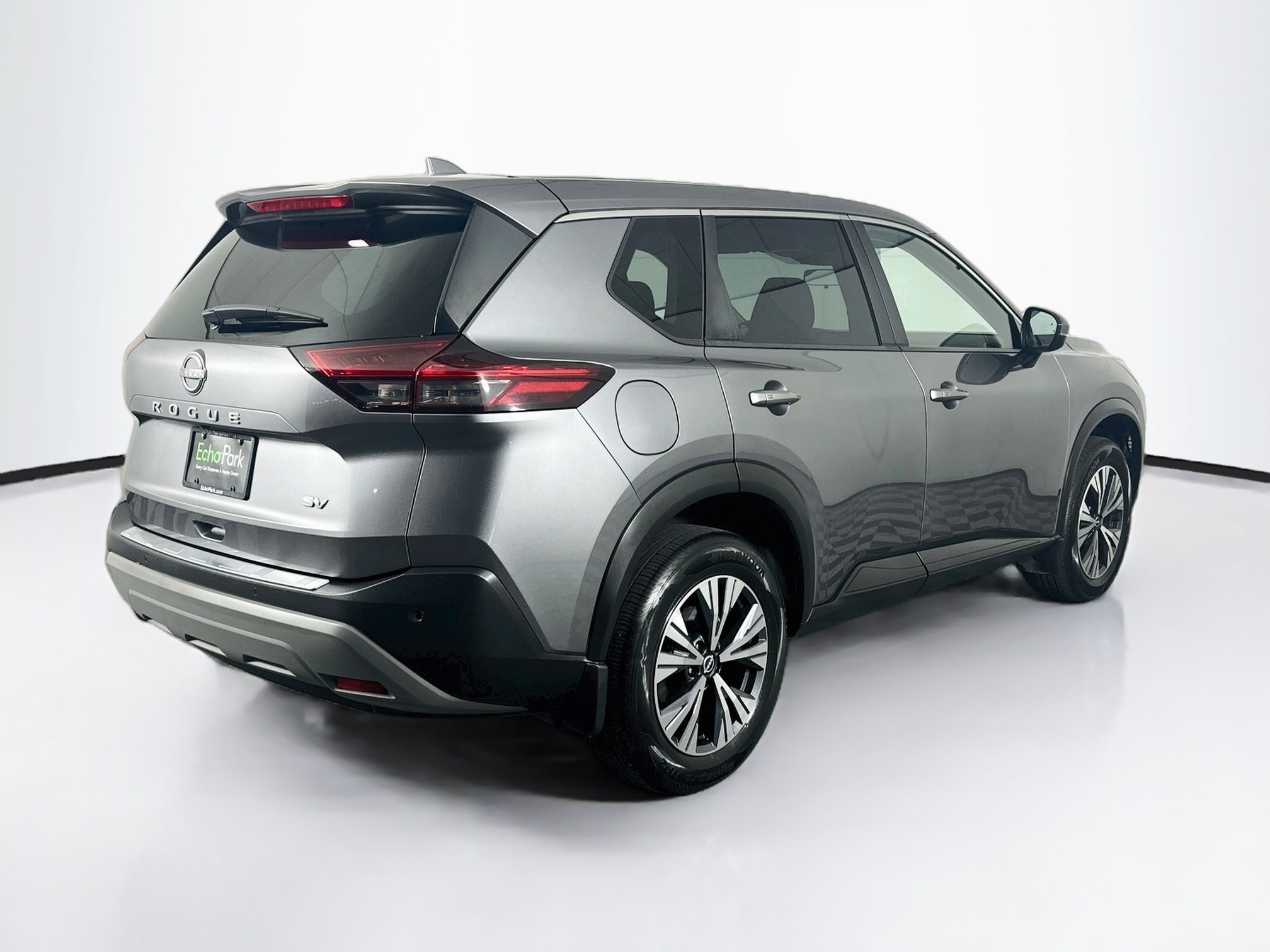 Used 2023 Nissan Rogue SV FWD image 9