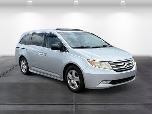 Used 2012 Honda Odyssey Touring image 2