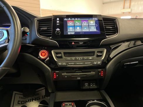 Used 2022 Honda Pilot Touring image 19