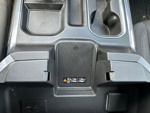 Used 2022 Chevrolet Silverado 1500 LT Trail Boss w/ Convenience Package II AWD/4WD image 45