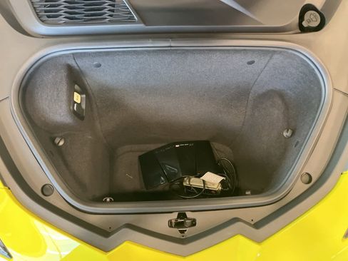 Used 2020 Chevrolet Corvette Stingray Coupe w/ 1LT image 30