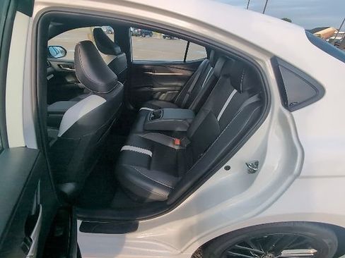 Used 2025 Toyota Camry SE FWD image 8