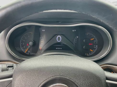 Used 2018 Jeep Grand Cherokee Limited RWD image 12