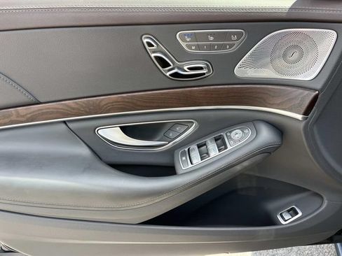 Used 2019 Mercedes-Benz S 560 4MATIC Sedan image 27