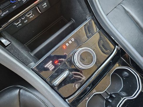 Used 2022 Jeep Grand Cherokee Limited AWD/4WD image 25