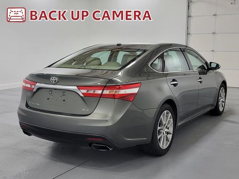 Used 2014 Toyota Avalon XLE Touring image 9