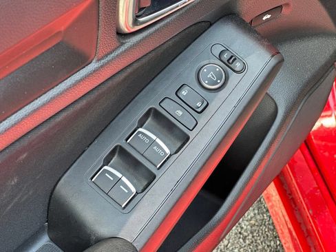Used 2025 Honda Civic Sport image 14