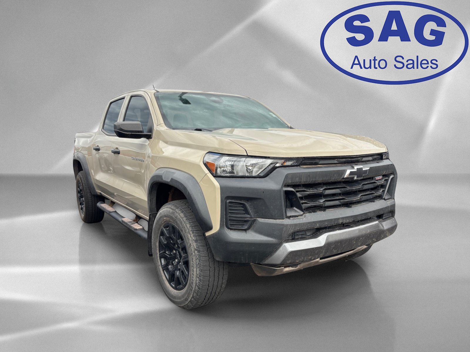 Used 2024 Chevrolet Colorado Trail Boss w/ LPO, Skid Plate Package AWD/4WD image 2
