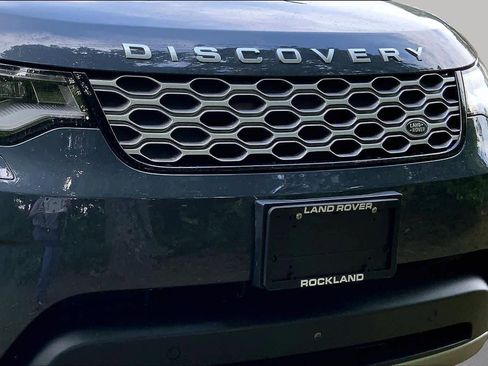 Used 2025 Land Rover Discovery S AWD/4WD image 28