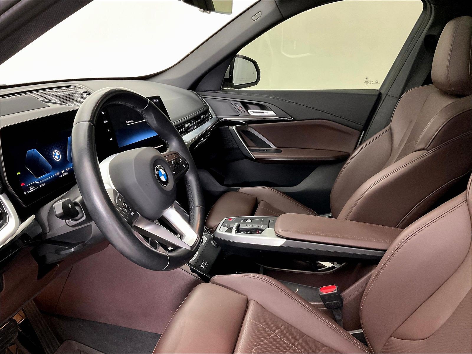 Used 2024 BMW X1 xDrive28i w/ Technology Package AWD/4WD image 5