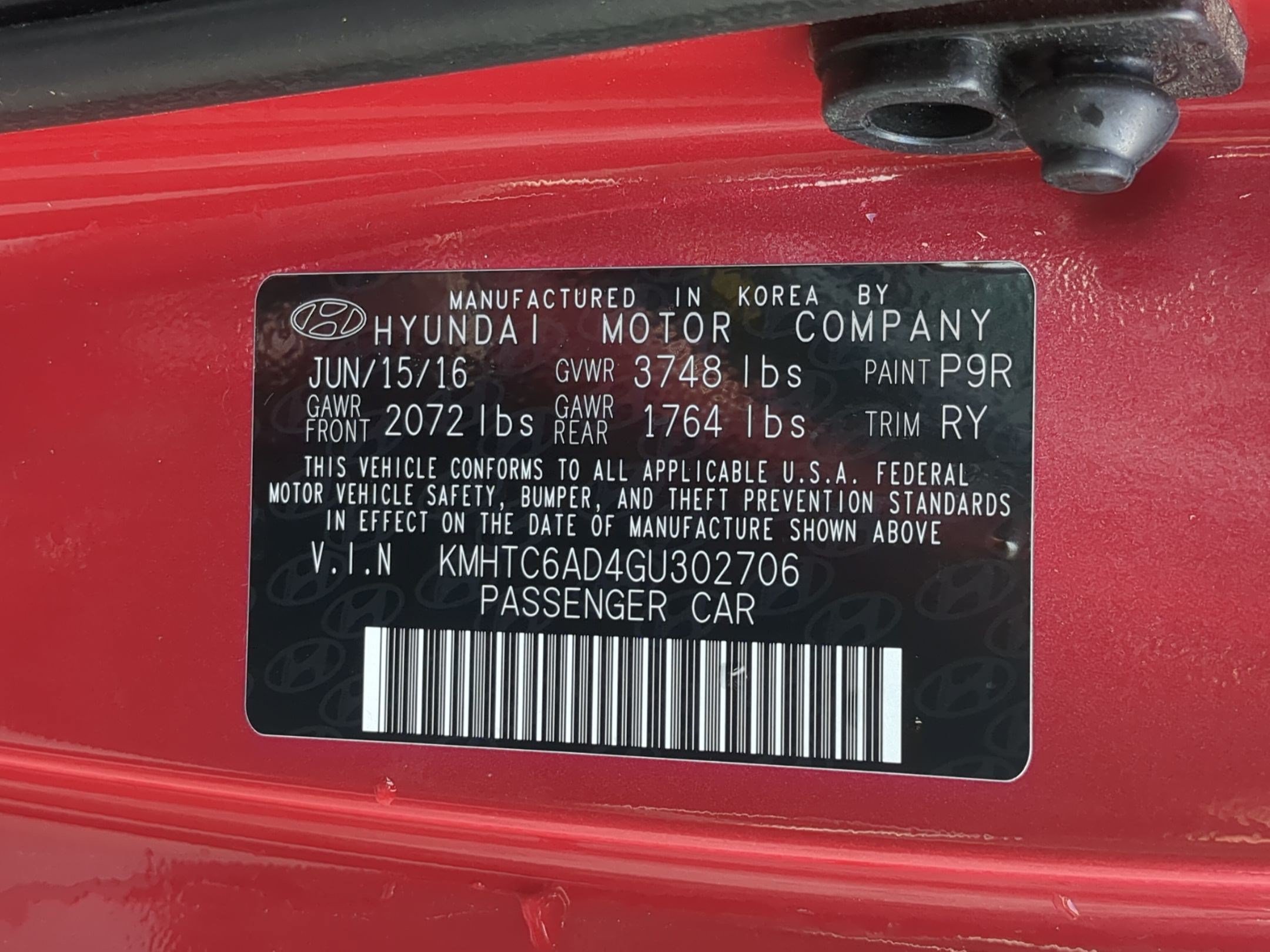 Used 2016 Hyundai Veloster w/ Option Group 03 FWD image 31