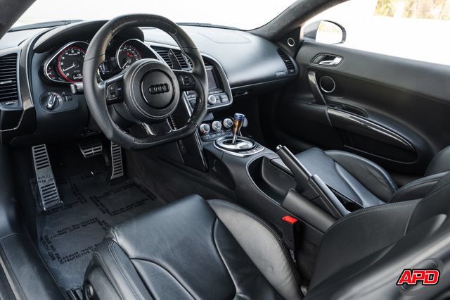 Used 2011 Audi R8 V10 AWD/4WD image 2