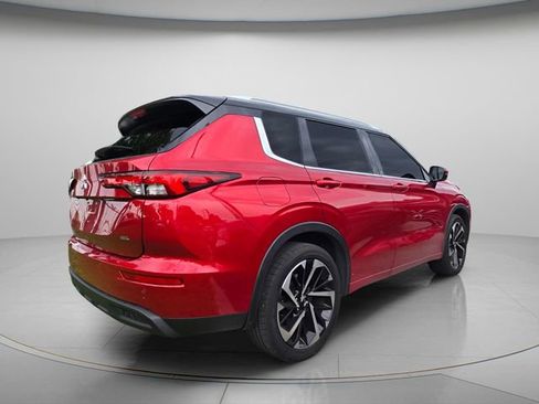 Used 2023 Mitsubishi Outlander SEL FWD image 5