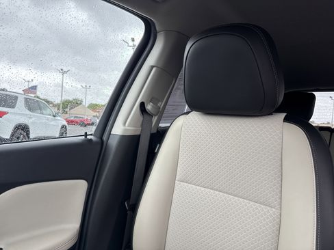 Used 2020 Buick Encore Preferred w/ Safety Package image 19