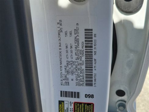 Used 2025 Toyota Tacoma TRD Off-Road image 33