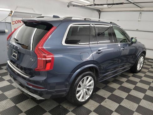Used 2018 Volvo XC90 T6 Momentum w/ Convenience Package AWD/4WD image 7