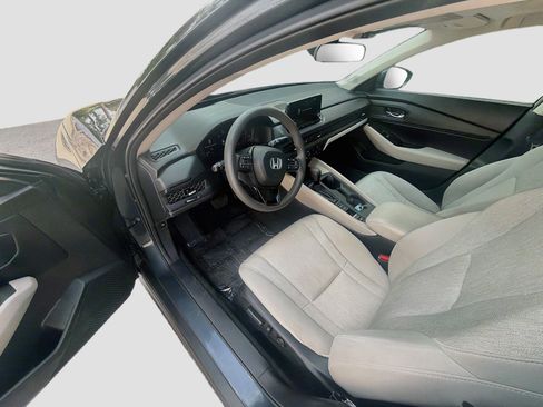 Certified 2023 Honda Accord EX image 9