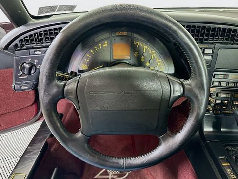 Used 1993 Chevrolet Corvette Coupe image 12