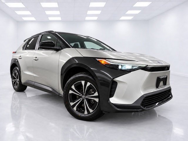 Used 2024 Toyota bZ4X AWD w/ Weather Package image 5