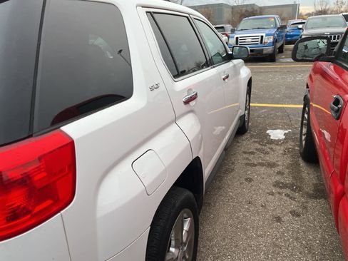 Used 2015 GMC Terrain SLT w/ Chrome Edition image 16