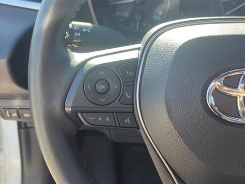 Used 2023 Toyota Corolla SE image 16