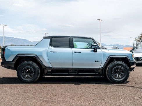 Used 2024 GMC Hummer EV 3X w/ Omega Edition AWD/4WD image 8