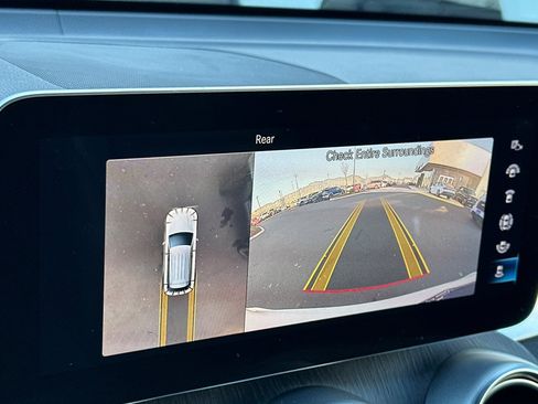 Used 2022 Mercedes-Benz GLC 300 GLC 300 image 21