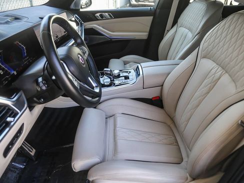 Used 2025 BMW ALPINA XB7 AWD/4WD image 15