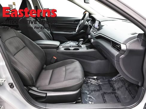 Used 2023 Nissan Altima 2.5 S FWD image 23