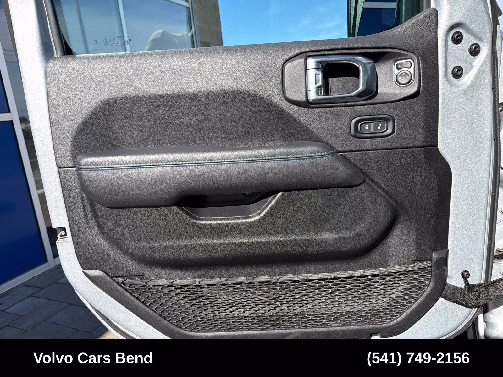 Used 2023 Jeep Wrangler Unlimited Rubicon 4xe w/ Steel Bumper Group AWD/4WD image 18