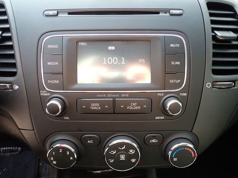 Used 2016 Kia Forte LX w/ LX Popular Package image 28