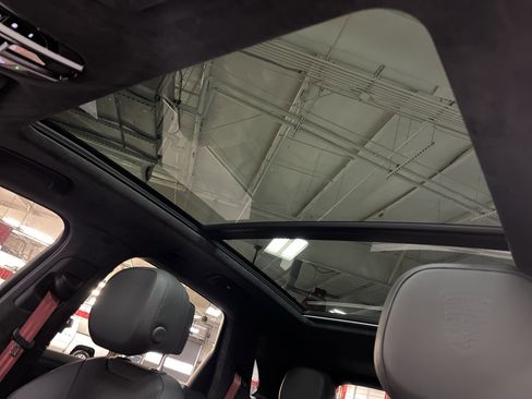 Used 2023 Porsche Cayenne GTS image 28