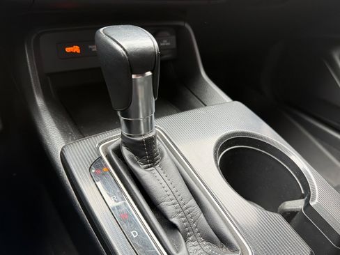 Used 2024 Honda Civic Sport image 19