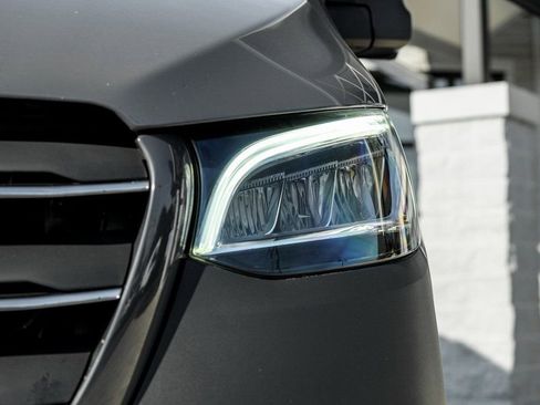 Used 2025 Mercedes-Benz Sprinter 2500 image 6