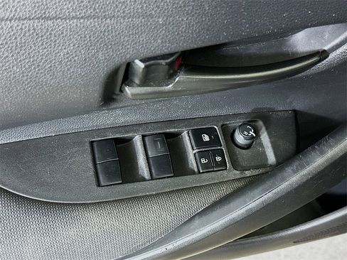 Used 2022 Toyota Corolla LE image 20