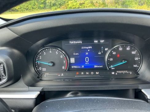 Used 2021 Ford Explorer XLT w/ Equipment Group 202A image 18
