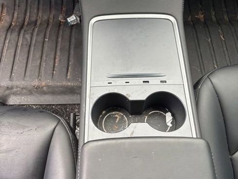 Used 2023 Tesla Model 3 Standard Range image 17