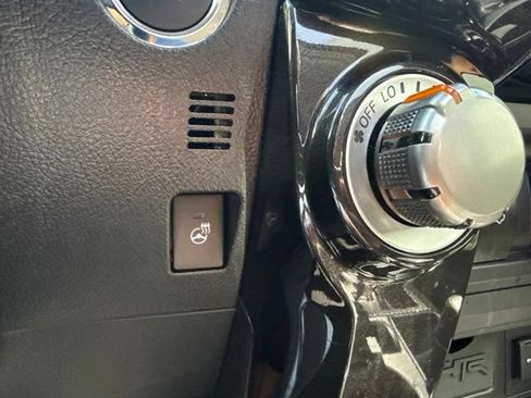 Used 2023 Toyota 4Runner TRD Off-Road Premium w/ Off Road Premium Plus Package AWD/4WD image 31