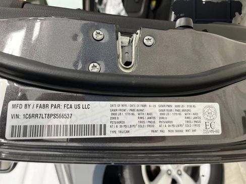 Used 2023 RAM 1500 Classic SLT image 33