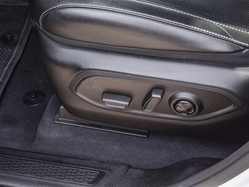 Used 2023 Jeep Grand Cherokee Limited w/ Luxury Tech Group II image 22