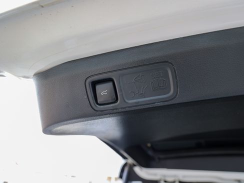 Used 2021 Ford Expedition Limited RWD image 43