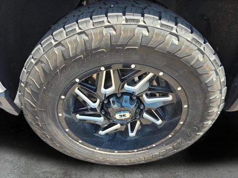 Used 2021 GMC Sierra 2500 AT4 AWD/4WD image 28