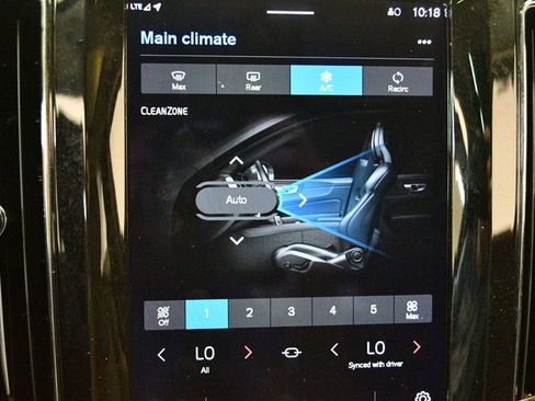 Used 2022 Volvo XC60 B5 Momentum w/ Protection Package Premier image 54